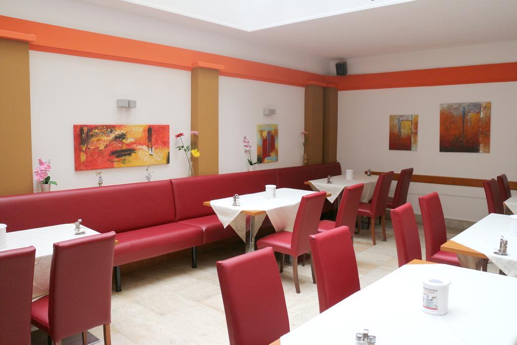 Hotel Carina Viyana Dış mekan fotoğraf