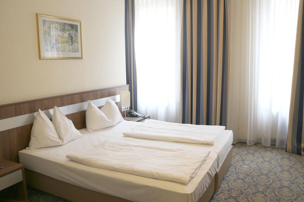 Hotel Carina Viyana Dış mekan fotoğraf