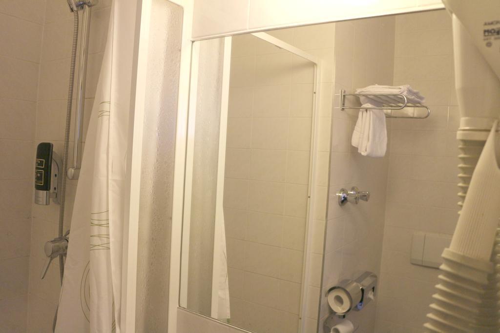 Hotel Carina Viyana Dış mekan fotoğraf