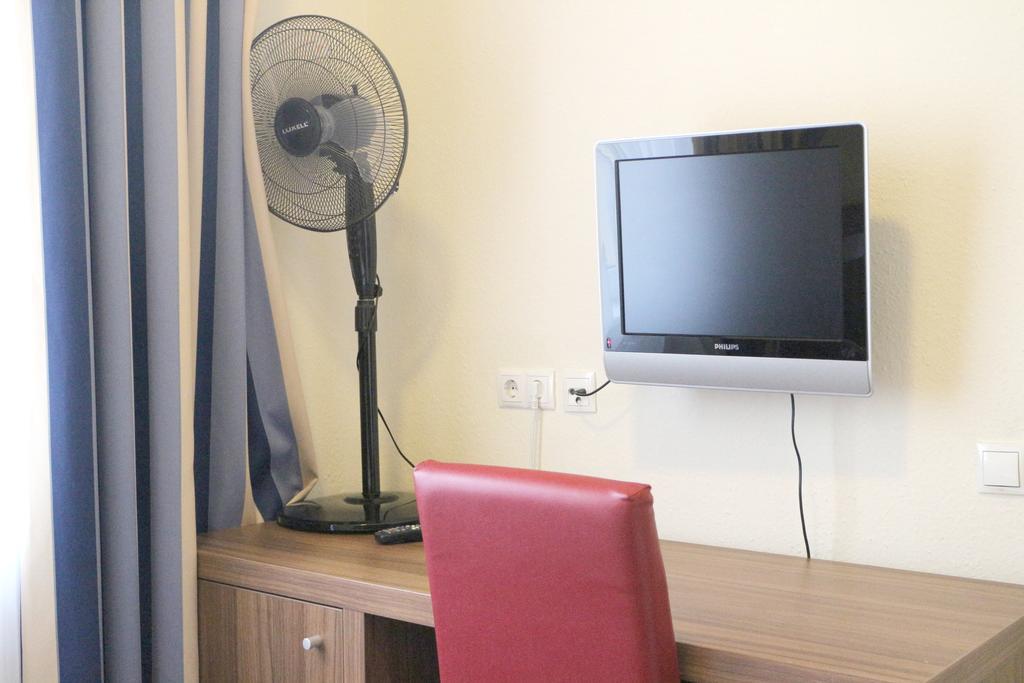 Hotel Carina Viyana Dış mekan fotoğraf