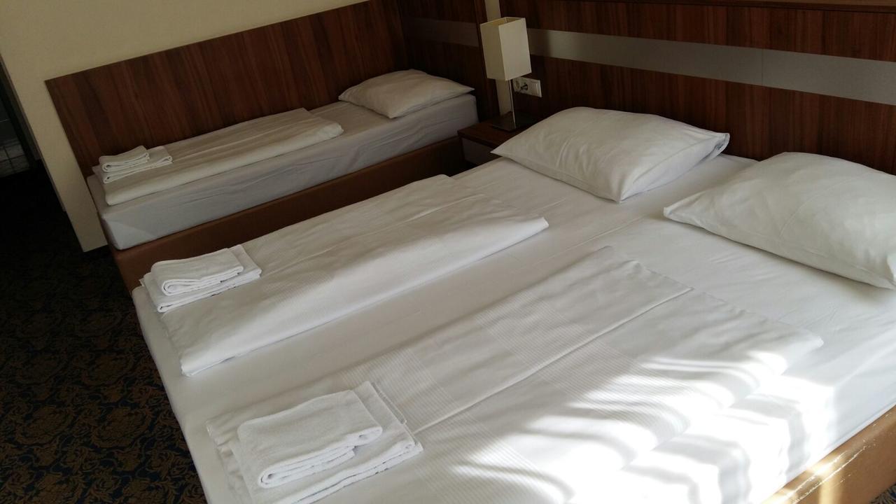Hotel Carina Viyana Dış mekan fotoğraf